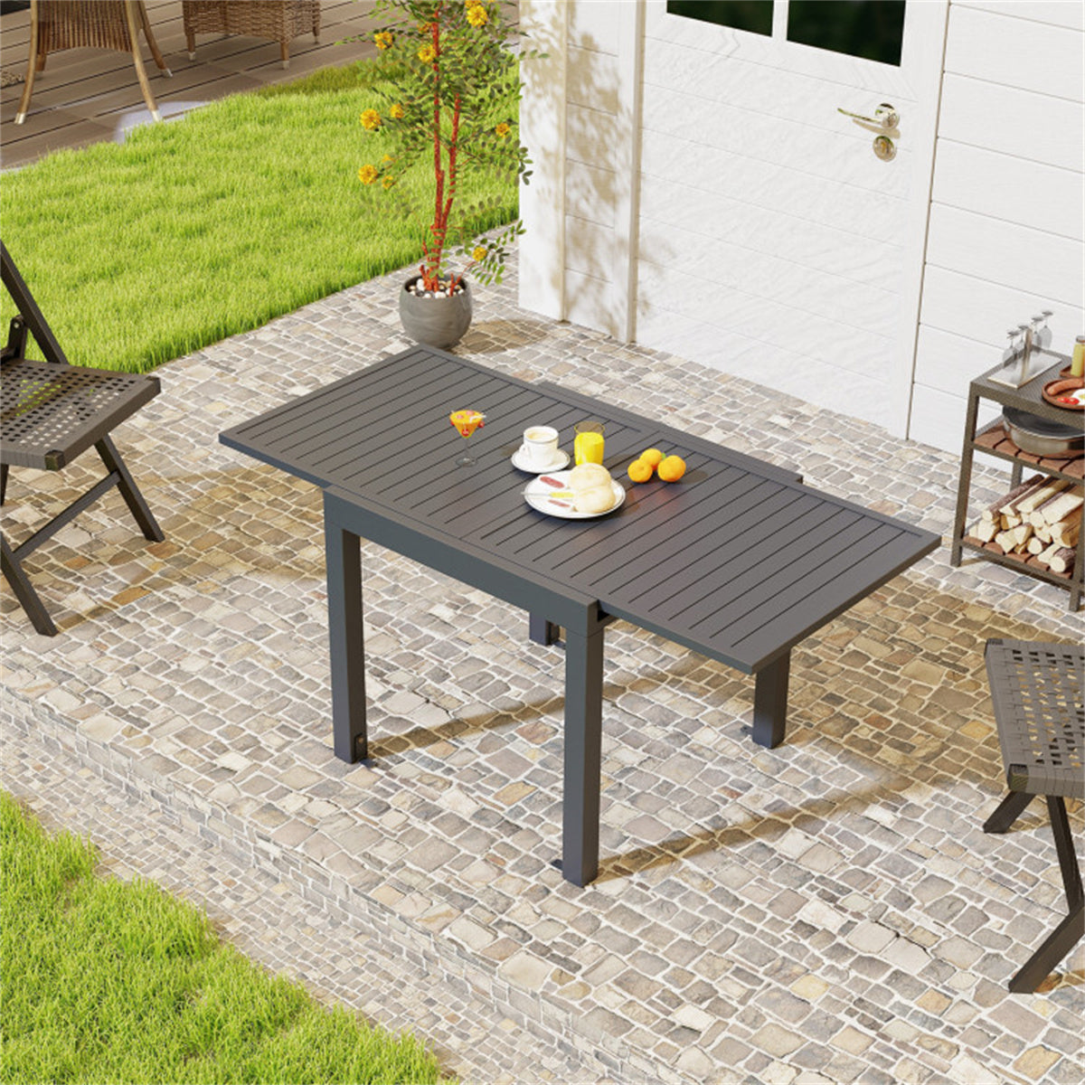 Retractable outdoor dining table, gray patio table for 4-6 with Aluminum Frame